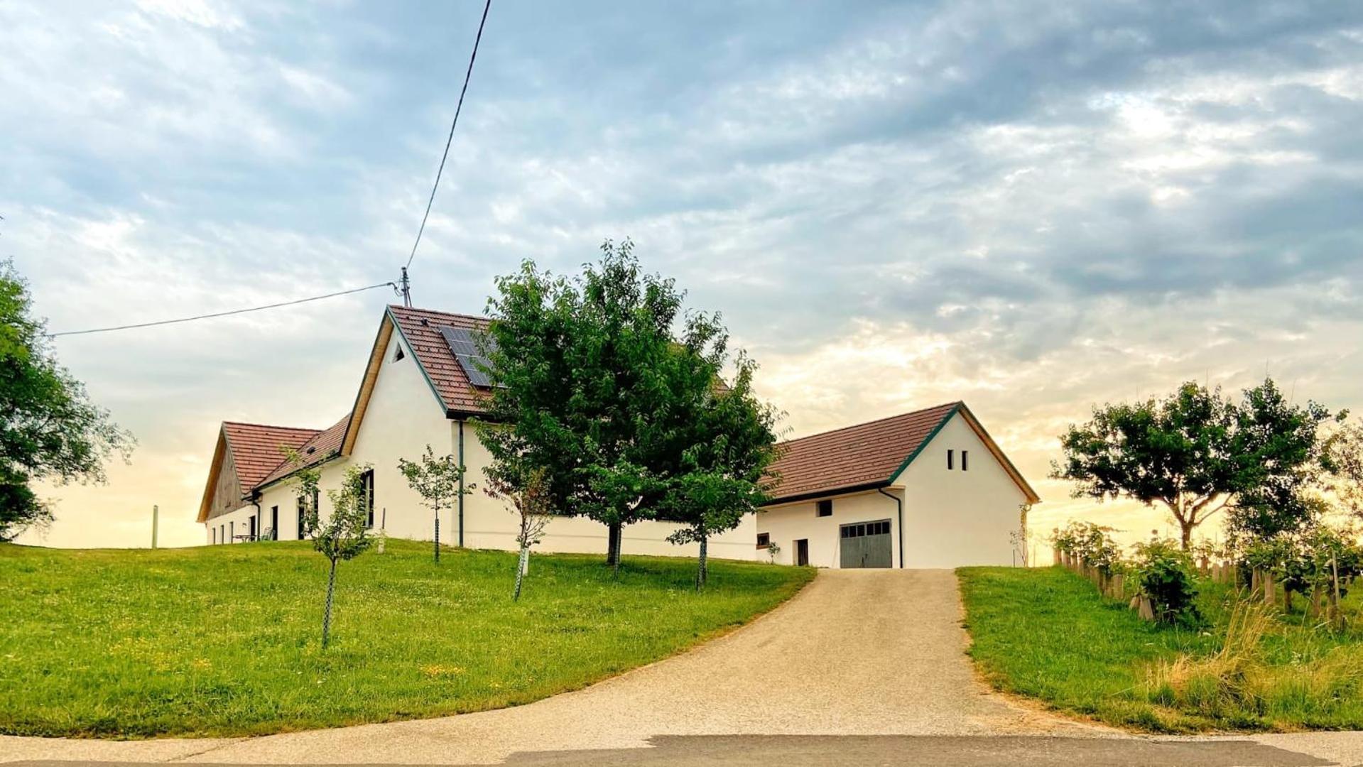 Kaeferberghof Im Burgenland, Komfortzimmer Mit Fruehstueck, Bed & Breakfast, Urlaub Am Bauernhof Eltendorf Exterior foto